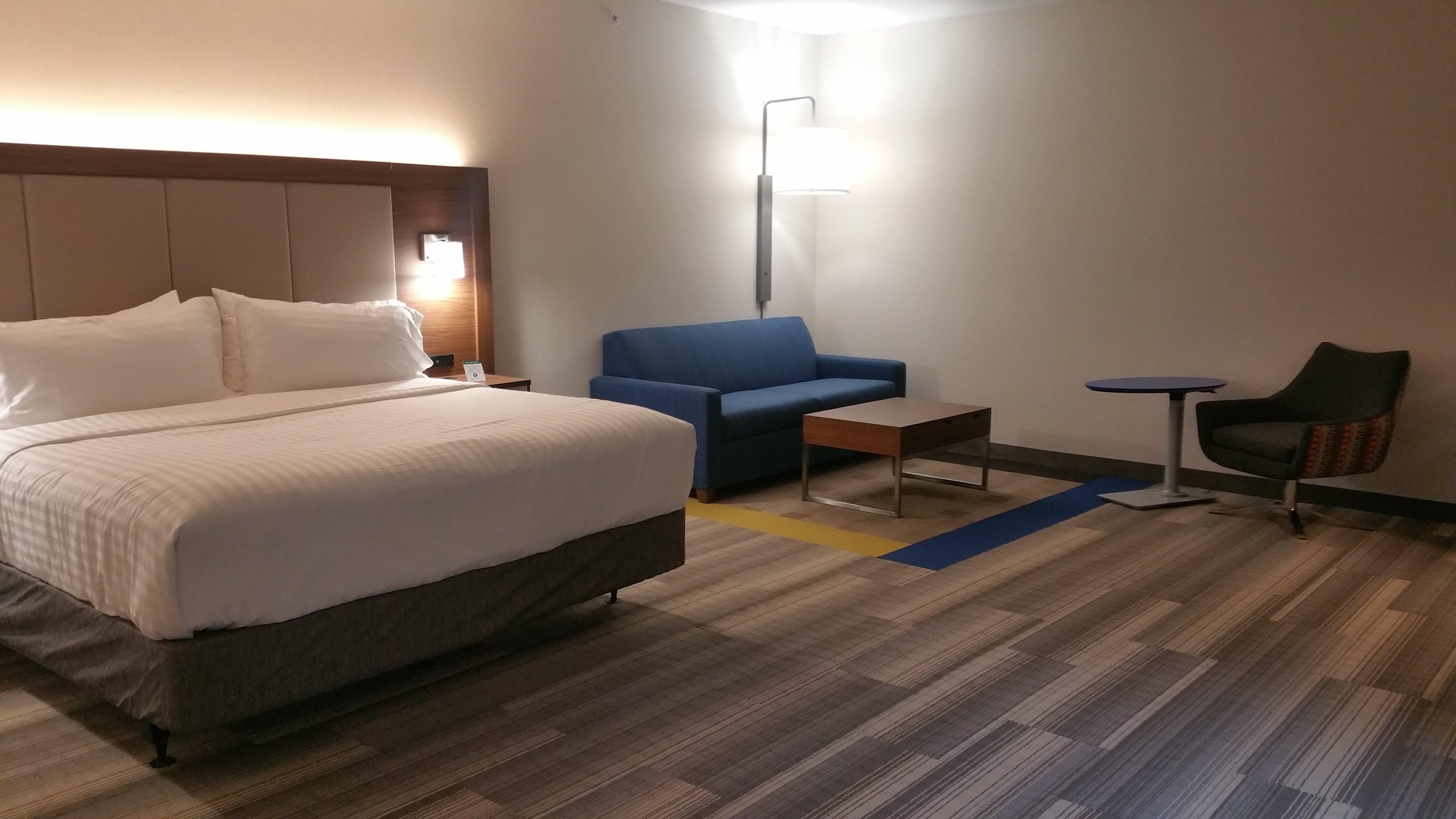Holiday Inn Express & Suites Ithaca By Ihg Exterior photo