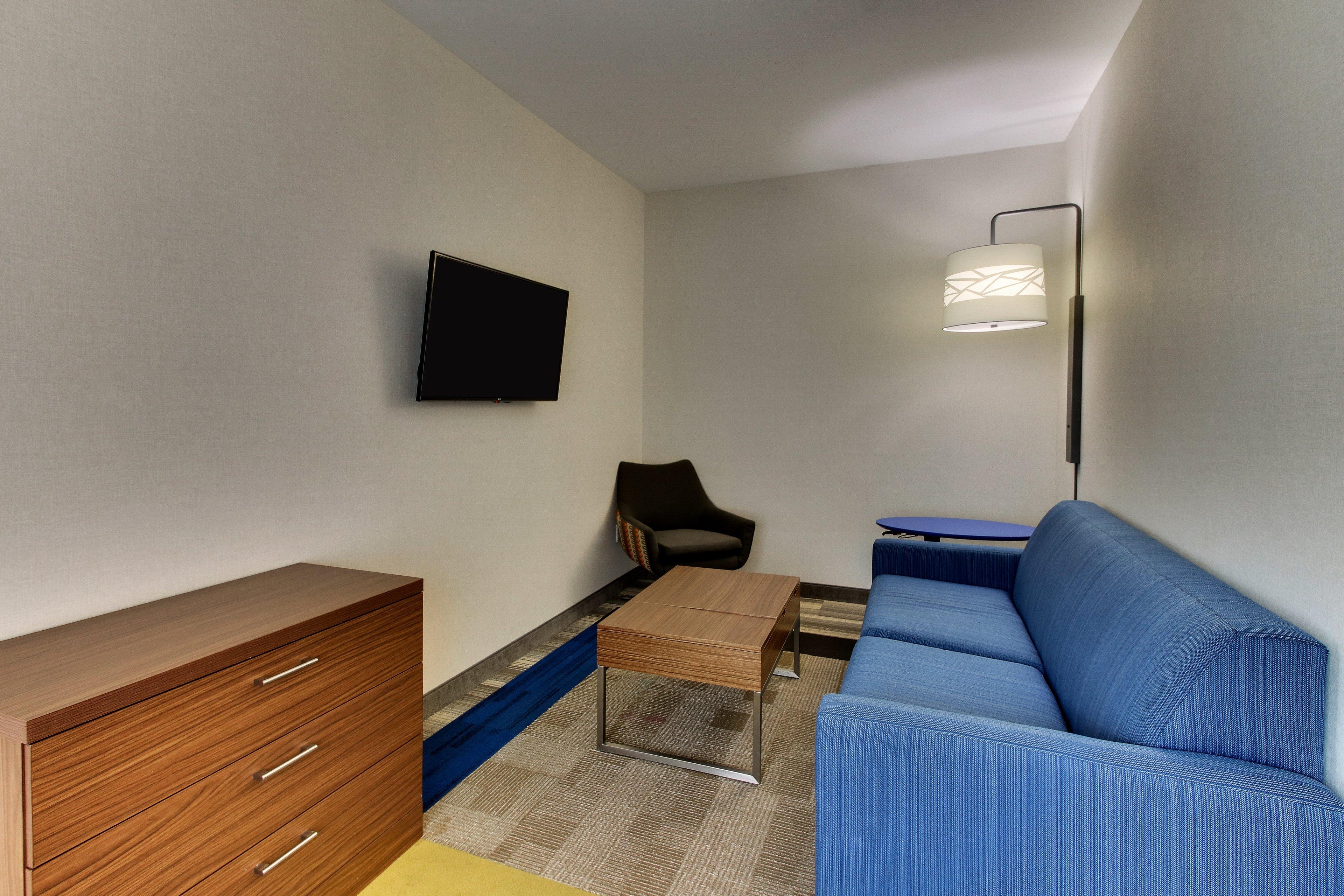 Holiday Inn Express & Suites Ithaca By Ihg Exterior photo