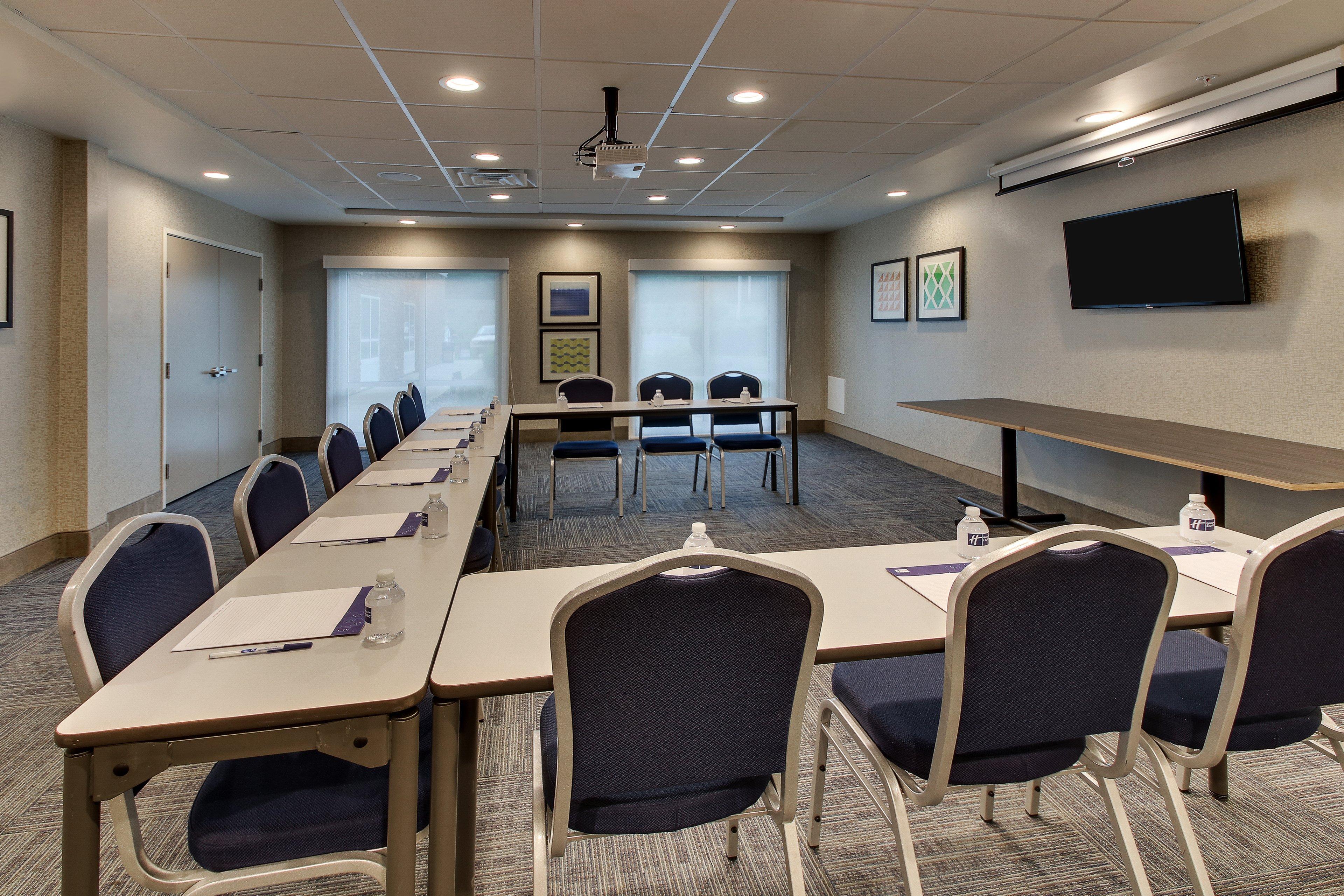 Holiday Inn Express & Suites Ithaca By Ihg Exterior photo