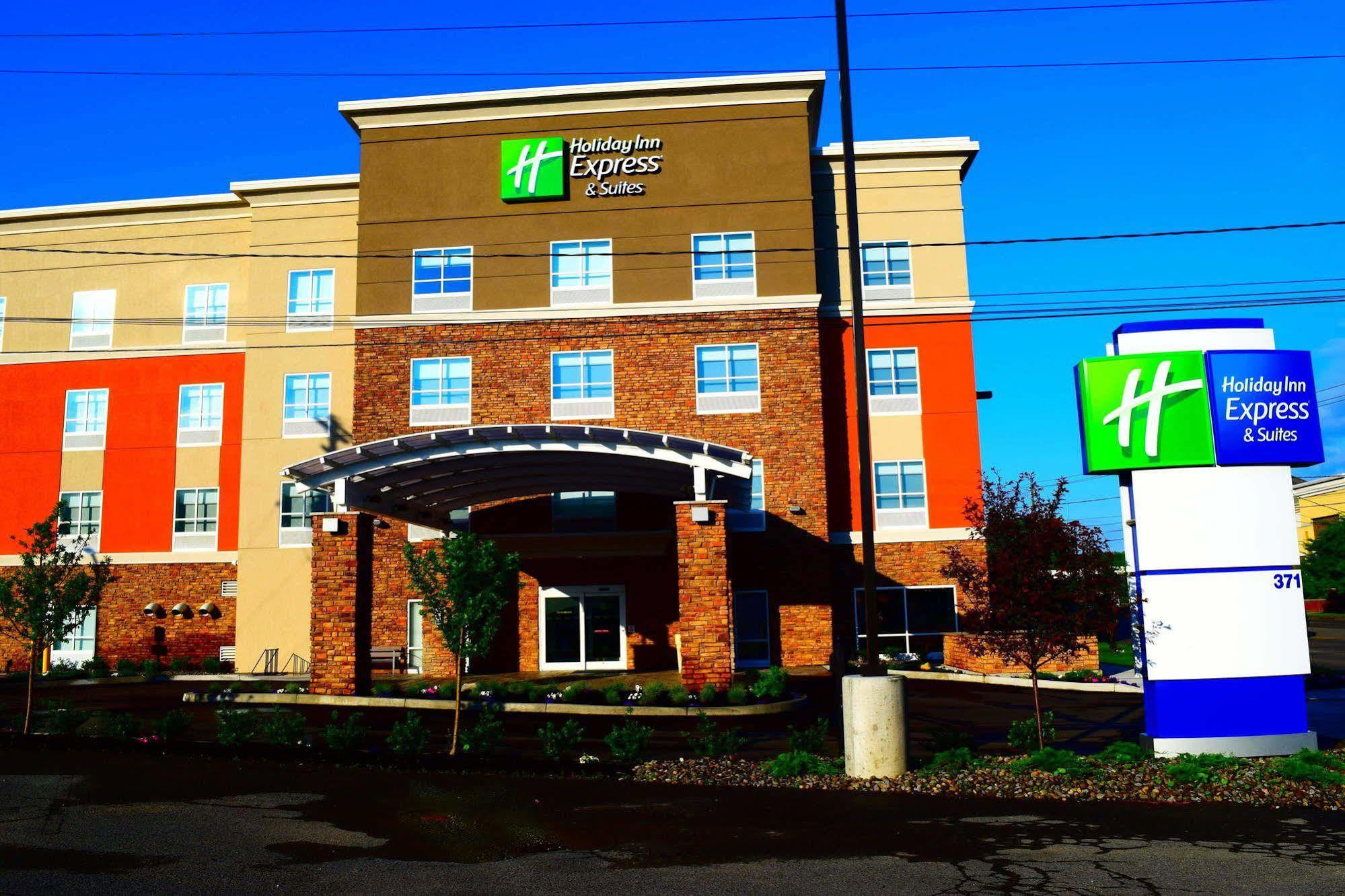 Holiday Inn Express & Suites Ithaca By Ihg Exterior photo